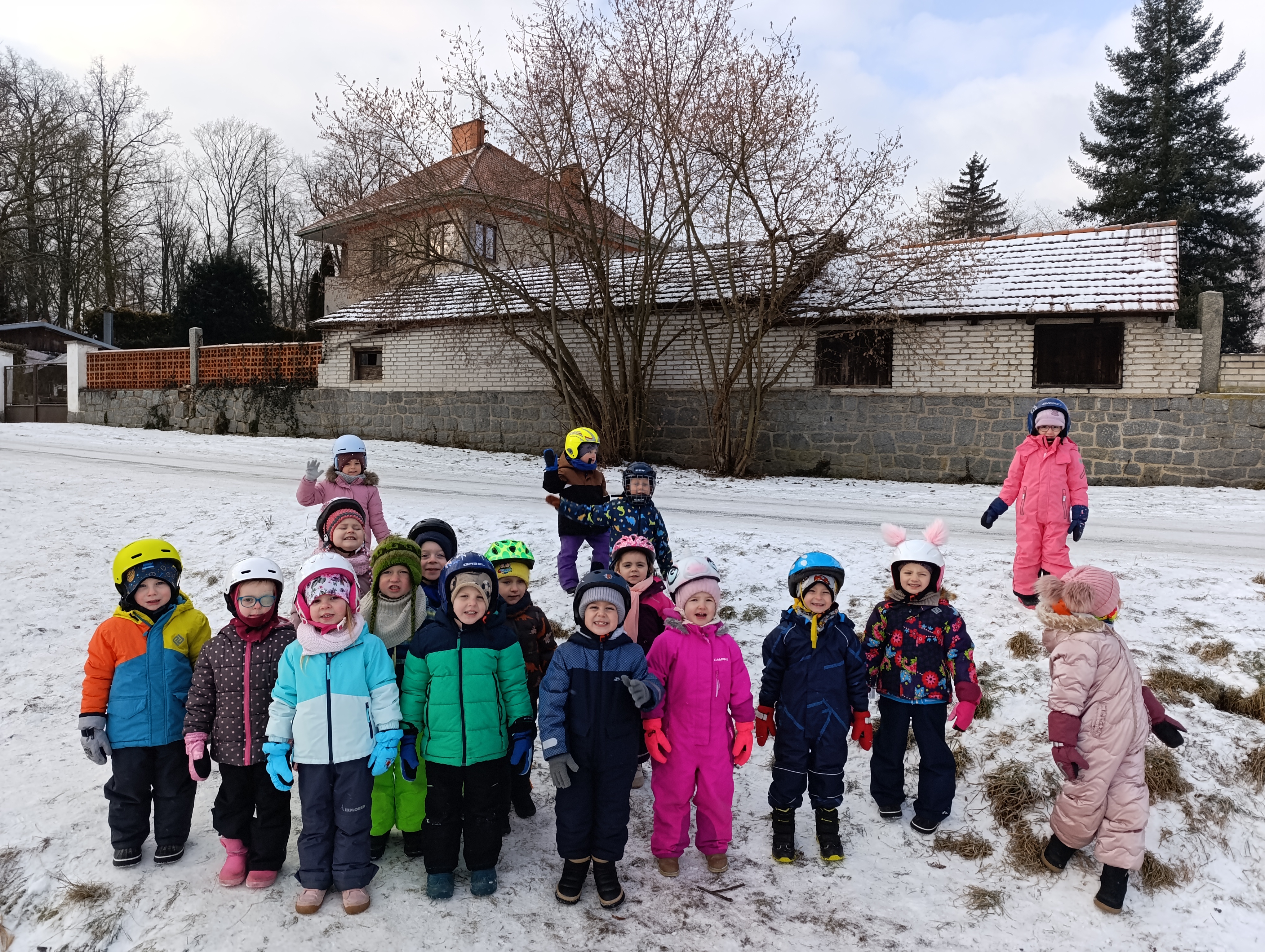 Sovičky si na ledu jezdí jako po medu 3